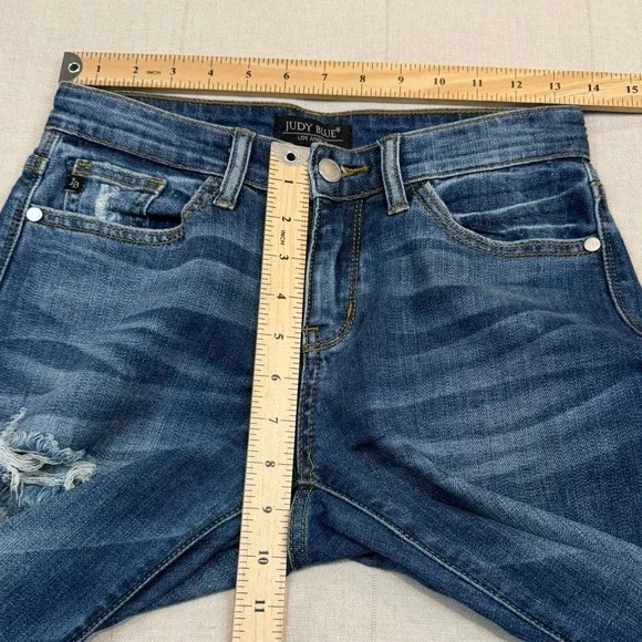 Judy Blue | Boyfriend Fit Distressed Jeans Blue Mid Rise | Women's 1/25 - Picture 4 of 9
